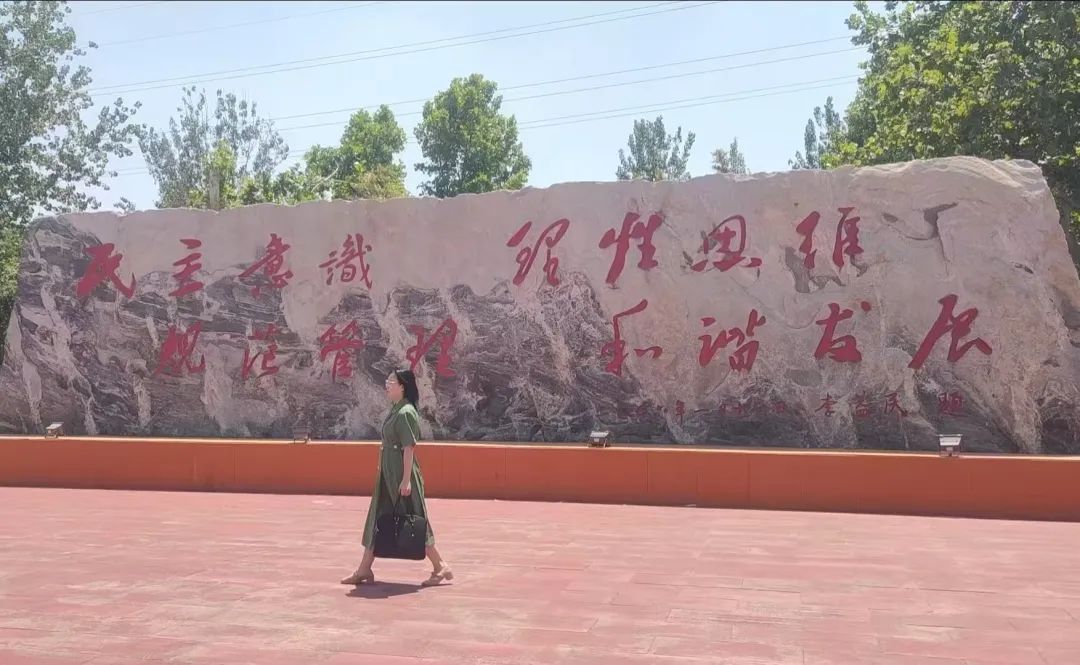 2025年民法典宣传月——乾骥律所焦冰雪律师进入高校进行民法典宣传